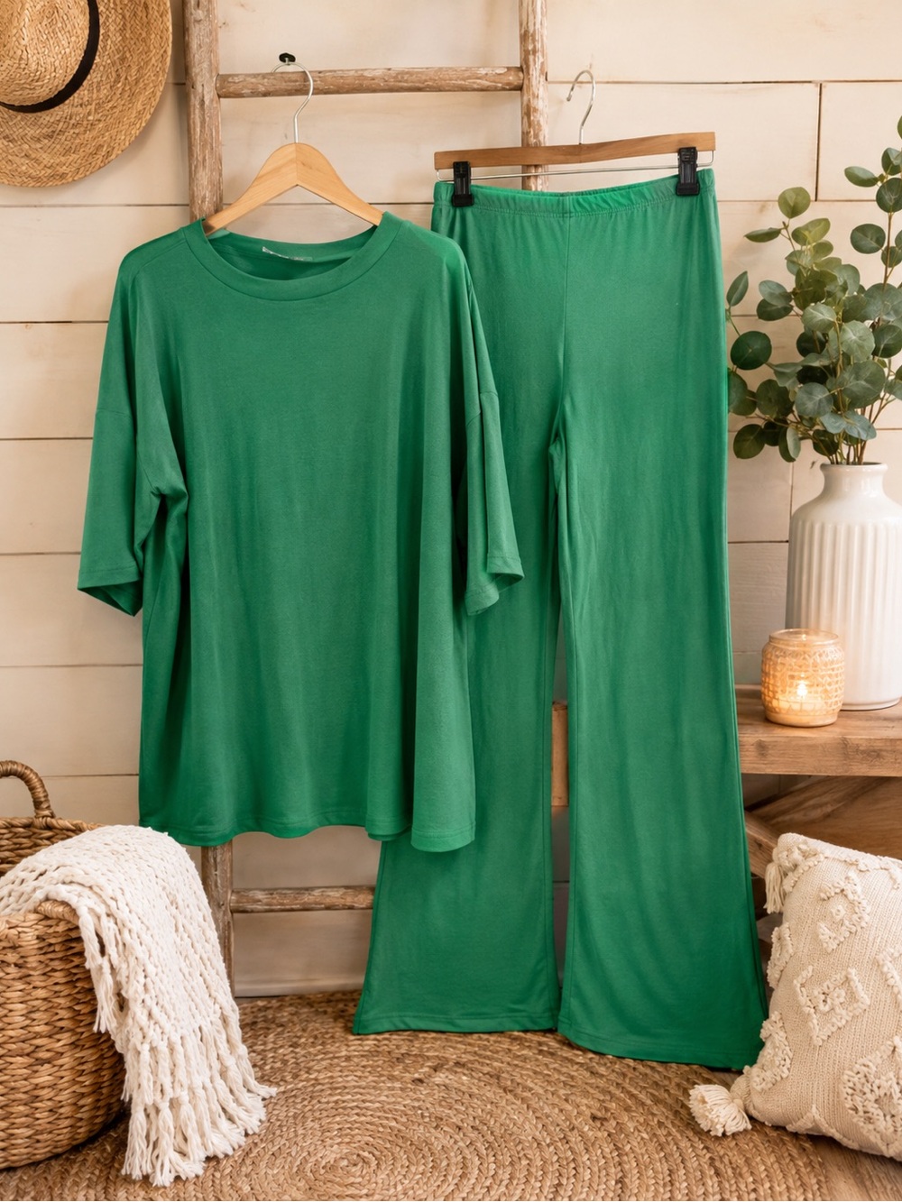 New Win Win NWOT Green 2-Piece Top PantsvLounge Set Sz S M L - Tall Girl 32”